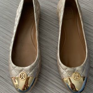 Tory Burch Quinn gold flat